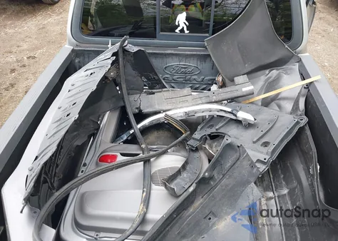 2002 Ford F-150 Lariat/Xlt из США, поврежденный, VIN 1FTRW08L62KB59262